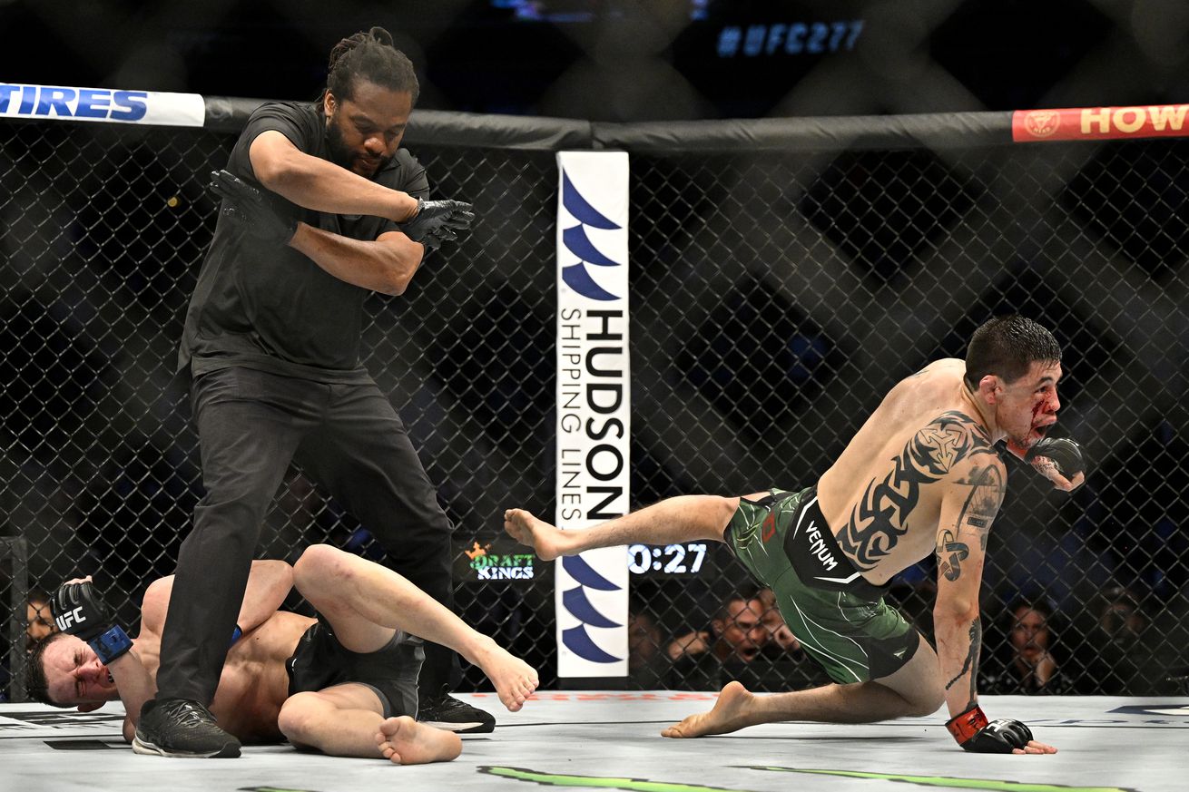 UFC Fight Night: Блейдс против Аспиналла онлайн