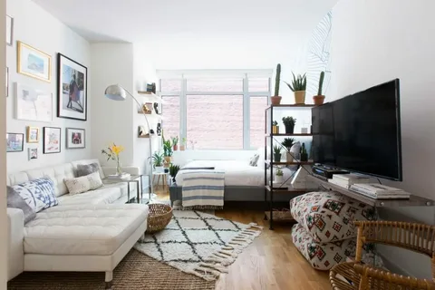 Ремонт однокомнатной квартиры: Как сделать так, чтобы маленькое пространство стало уютным и стильным? онлайн